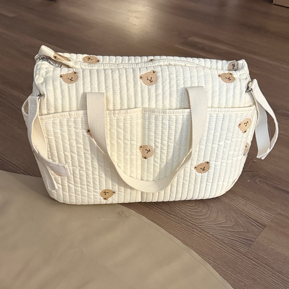 Beige bear embroidered quilted large diaper bag - Picture 2 of 6